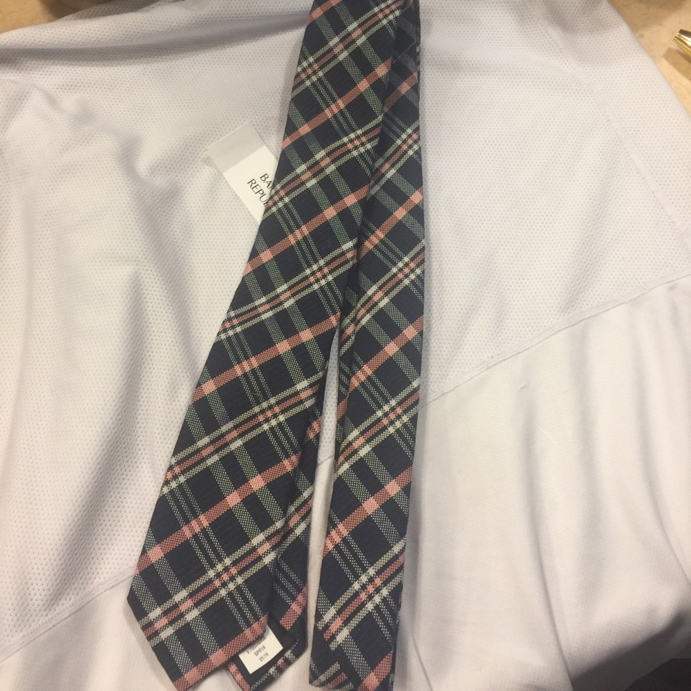 Banana republic men's tie.